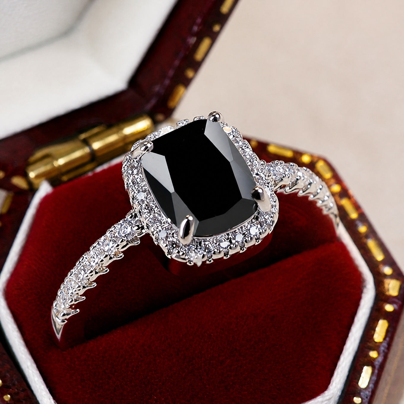Midnight Glam Zirconia Ring