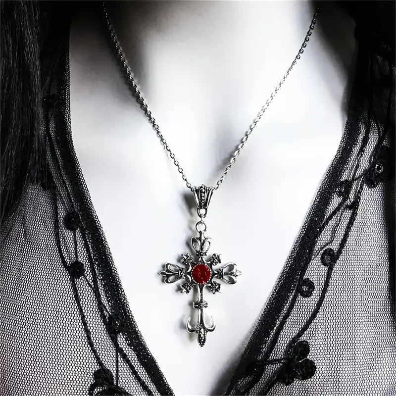Veldrith Noirelle White Gold Necklace