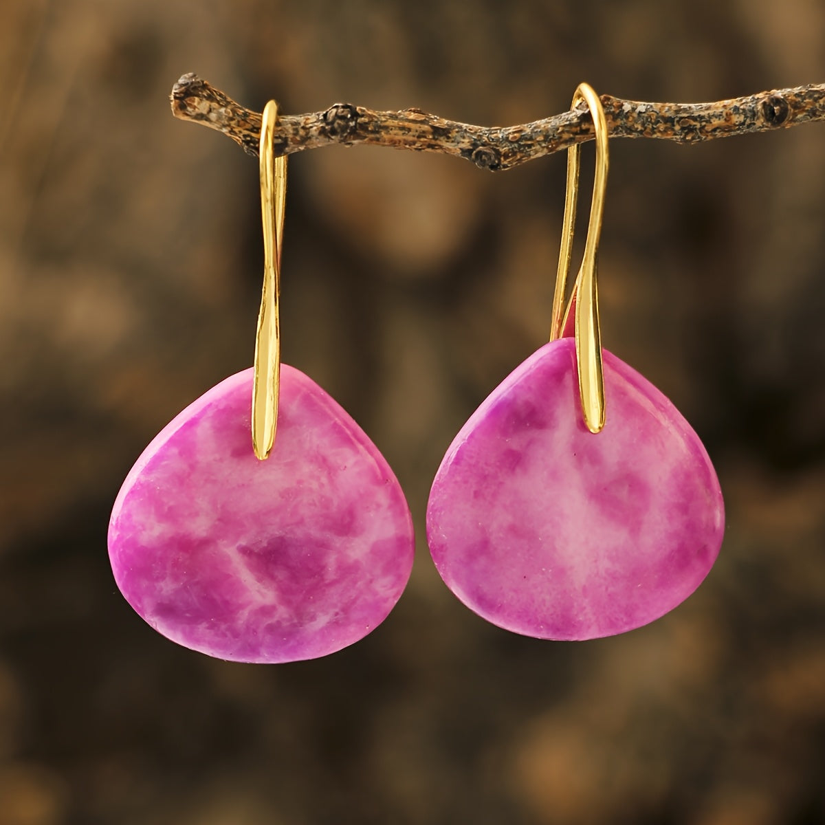 Classic Vintage Stone Accents