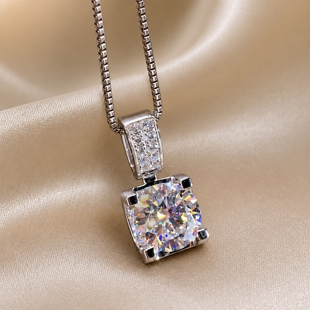 White Gold Cubic Zirconia Pendant Necklace