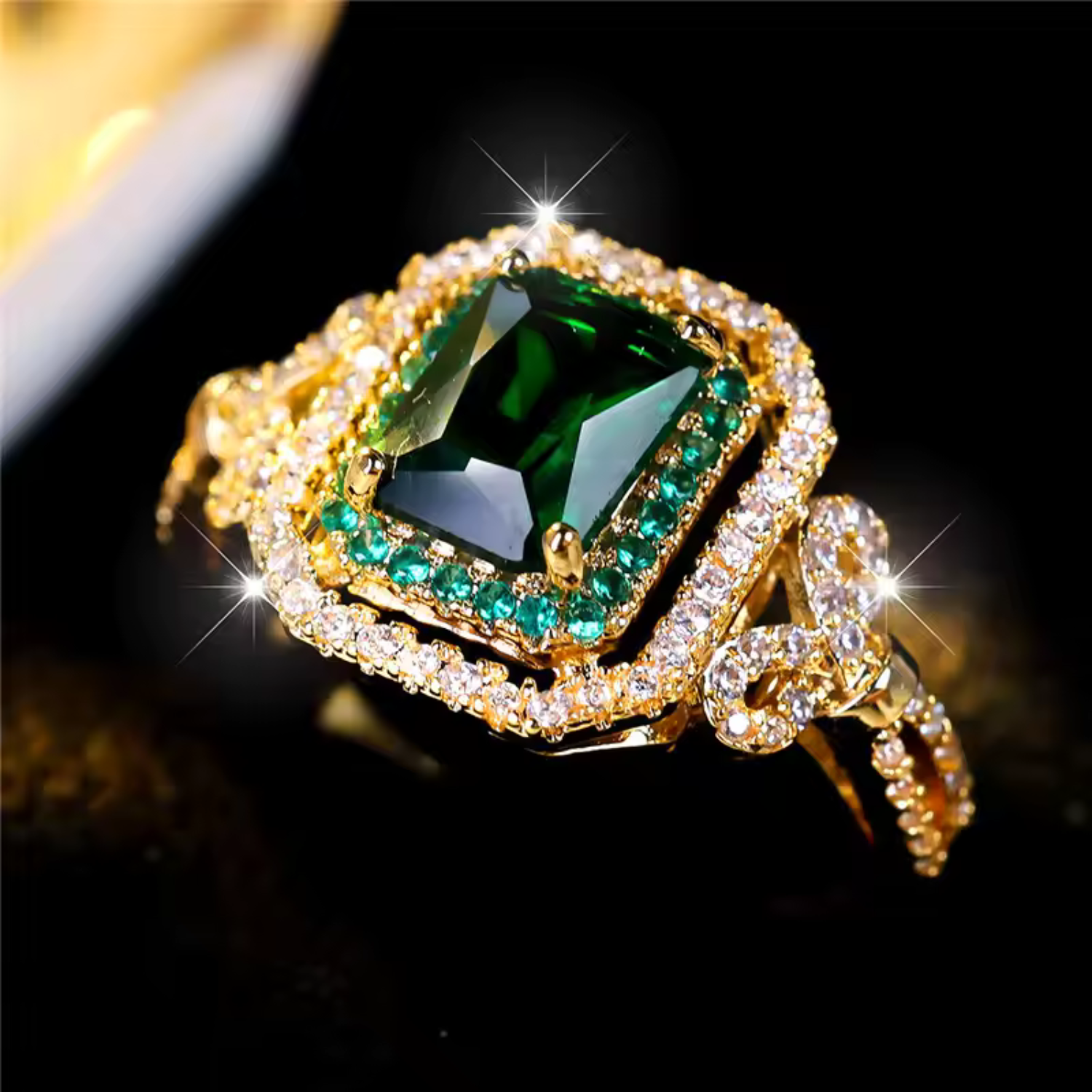 Elowira Starwynne Emerald Gold Ring