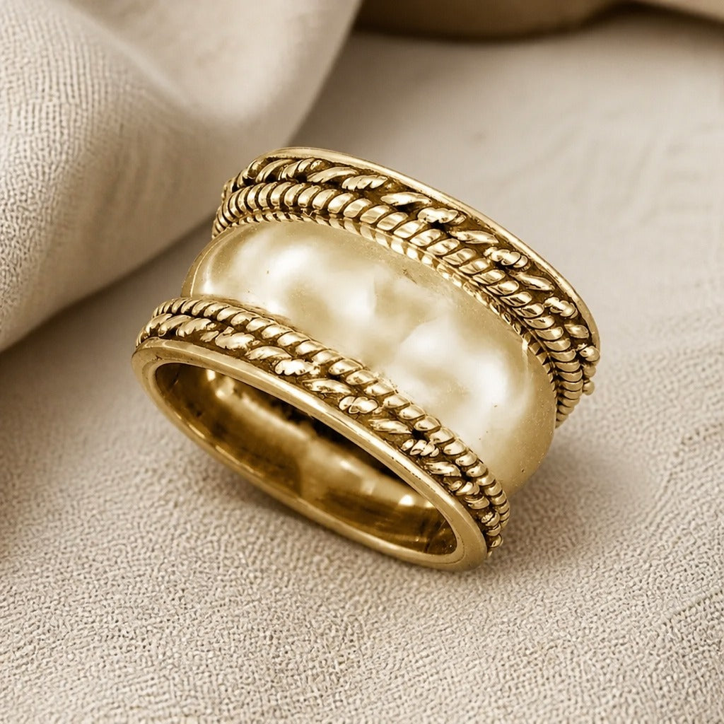 Imperial Spiral Band Ring