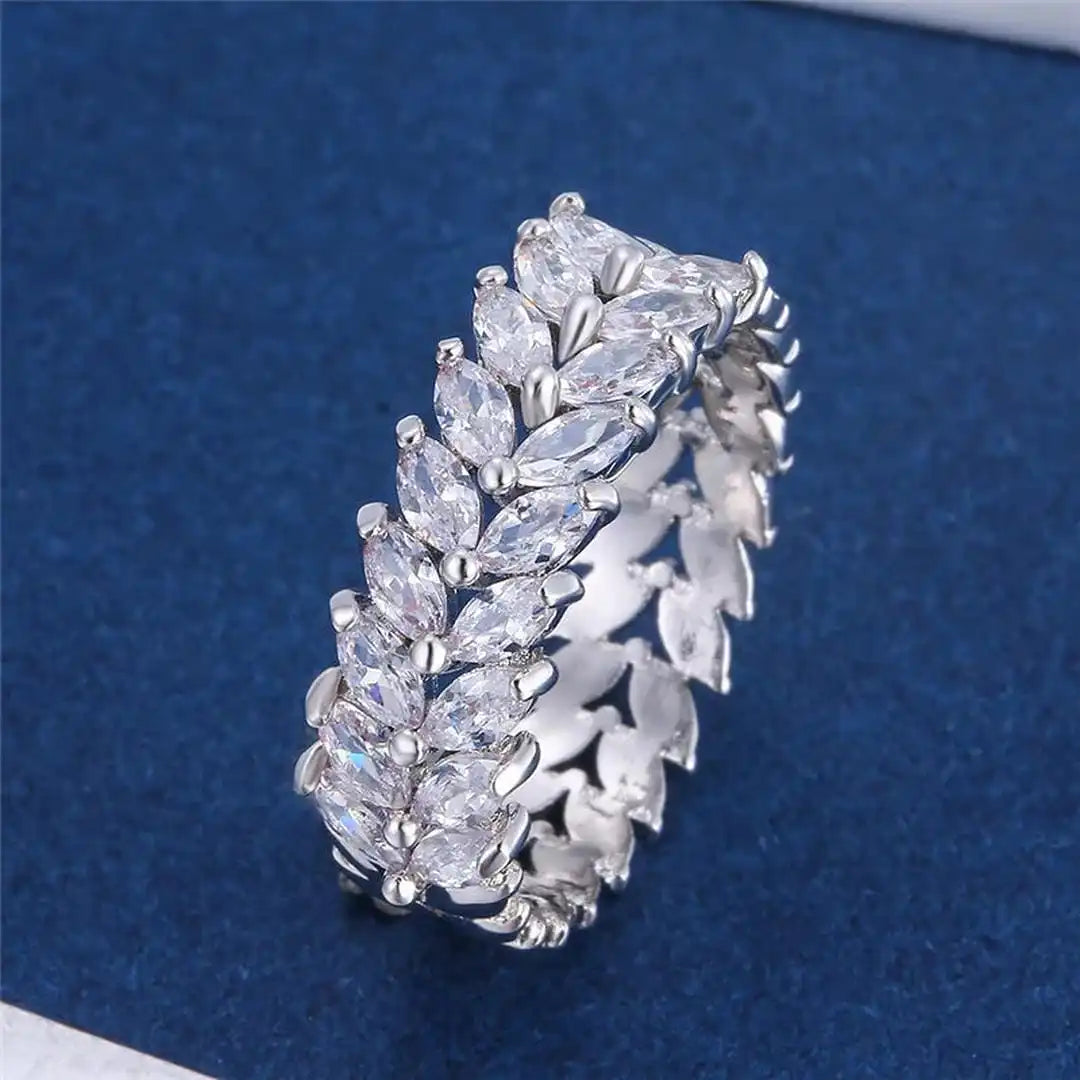 Luxury White Leaf Crystal Ring