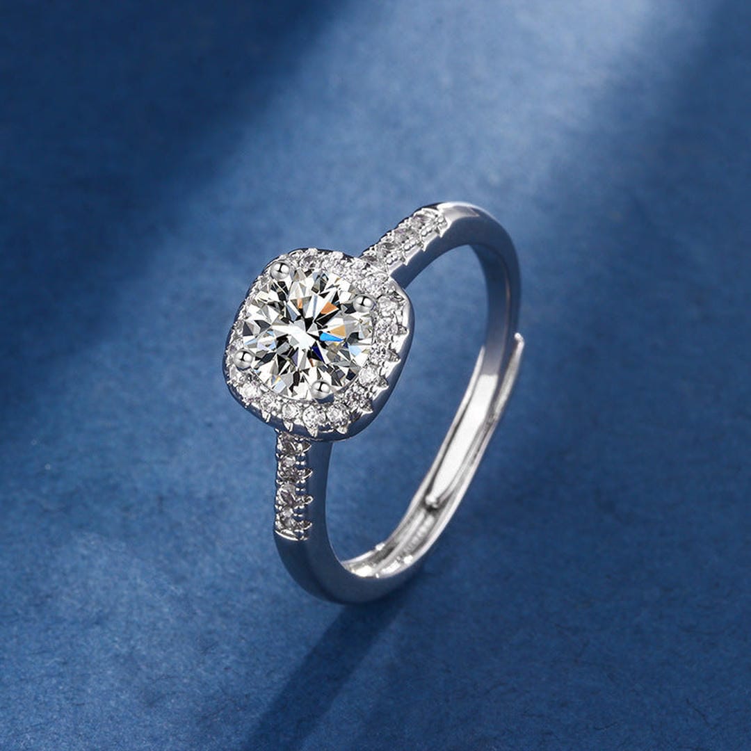 Exclusive White Gold Aria Square Radiant Set