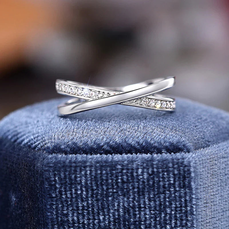 Elite Silver Cross Zirconia Ring