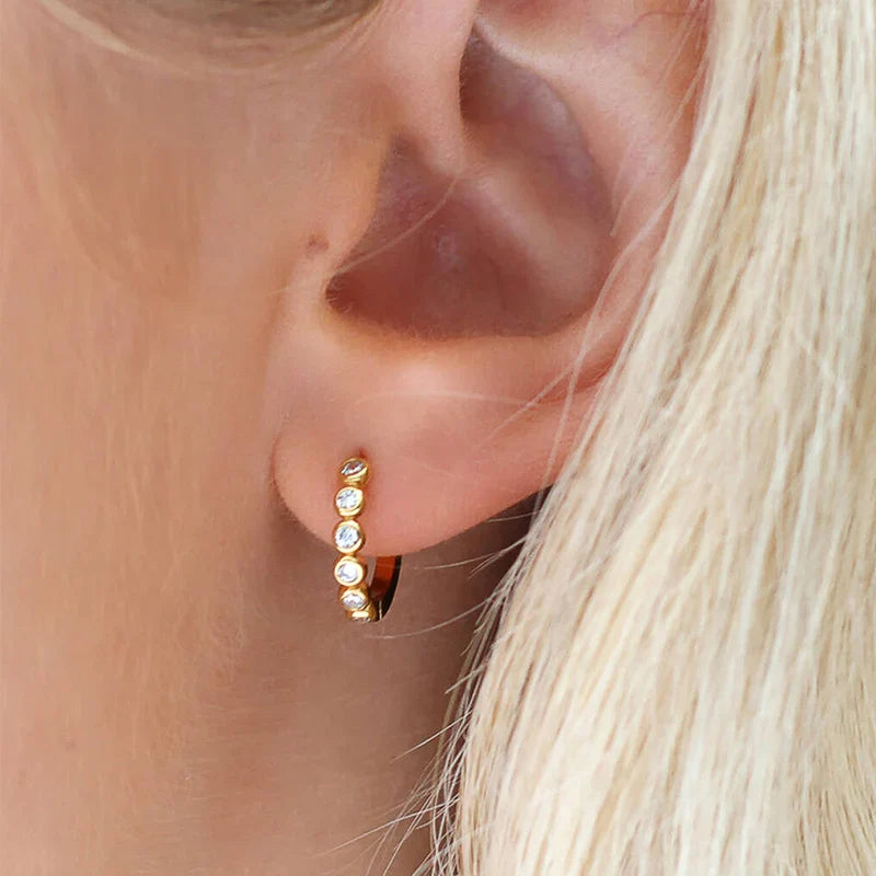 Luxe Fashion Zirconia Hoop Earrings