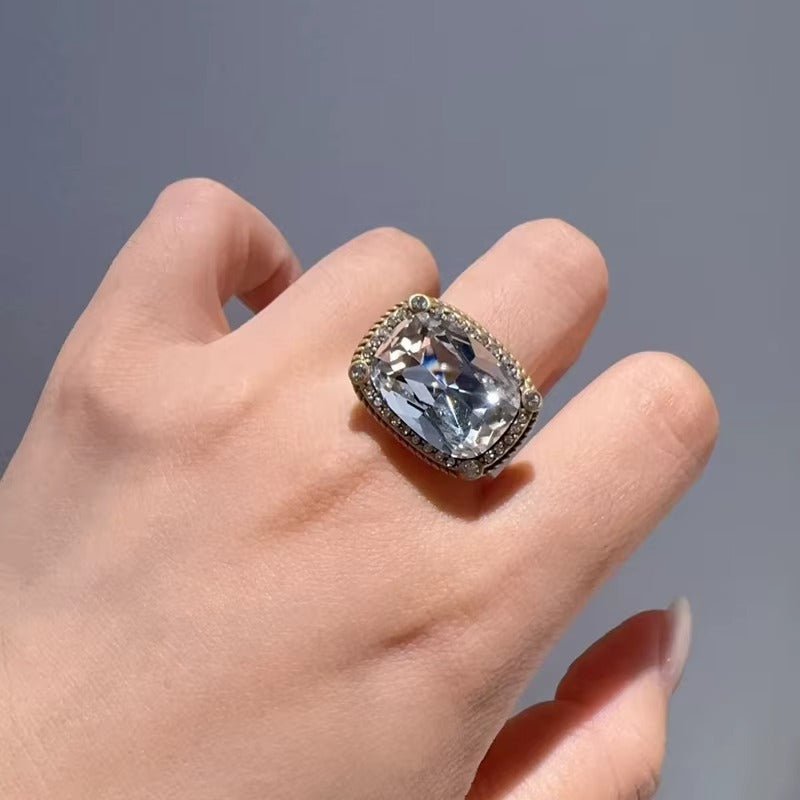 Blue Veritas Gold Ring