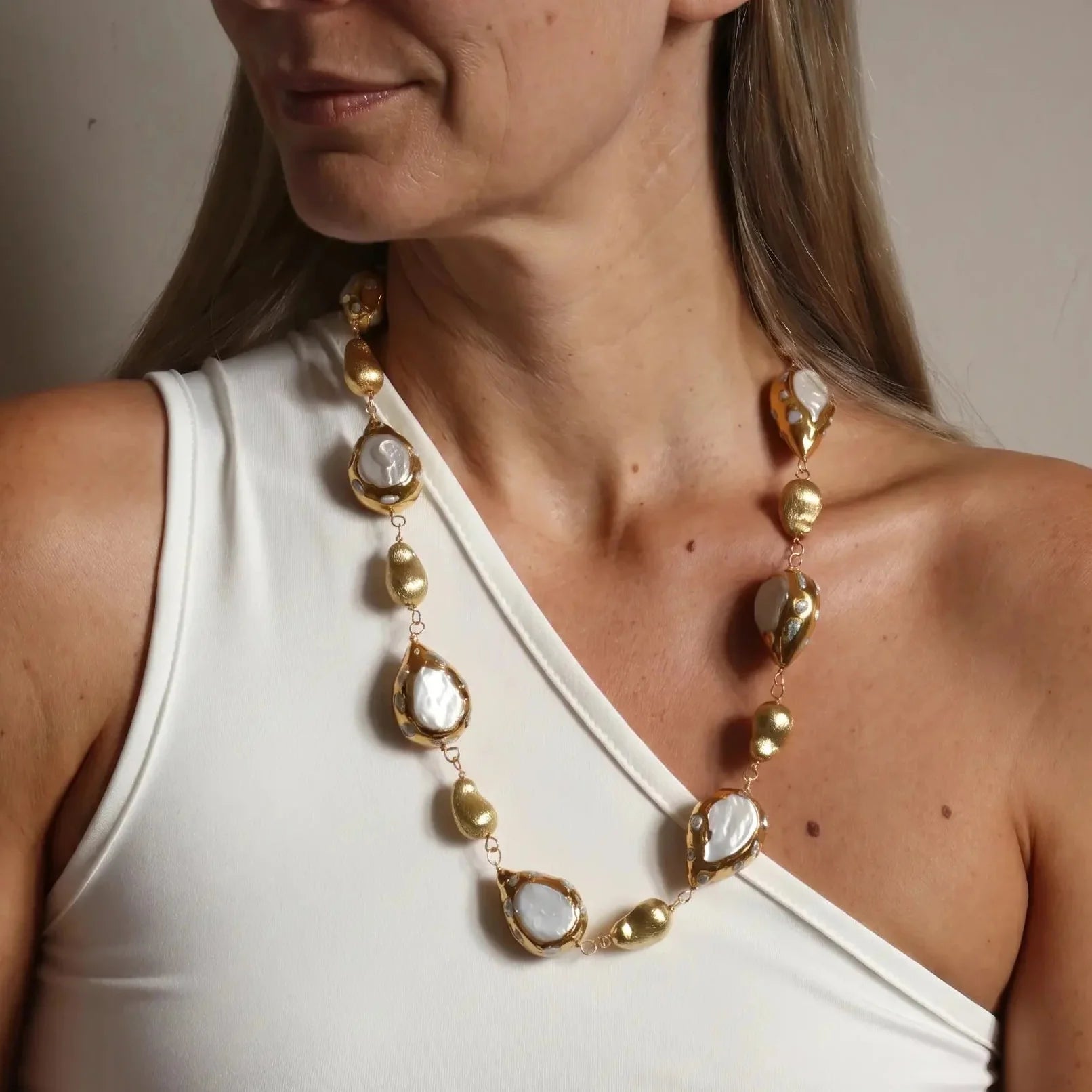 FluxFlicker Pearl Teardrop Necklace