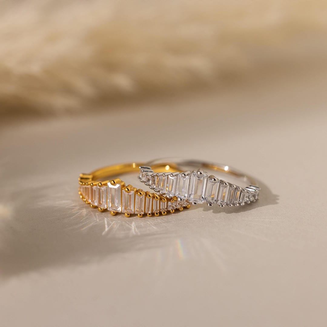 Baguette Stone Minimalist Ring