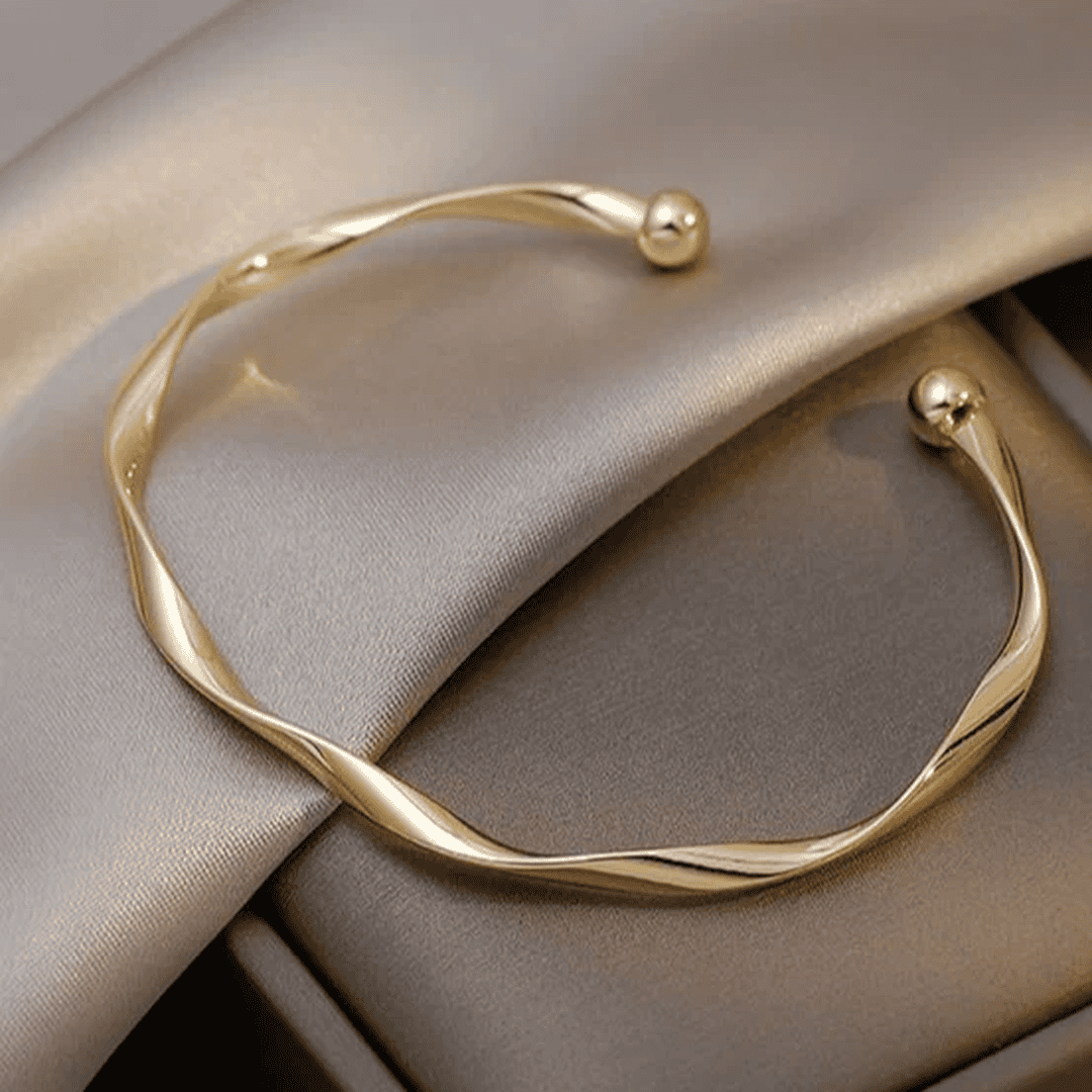 Elegant Gold Open Bracelet