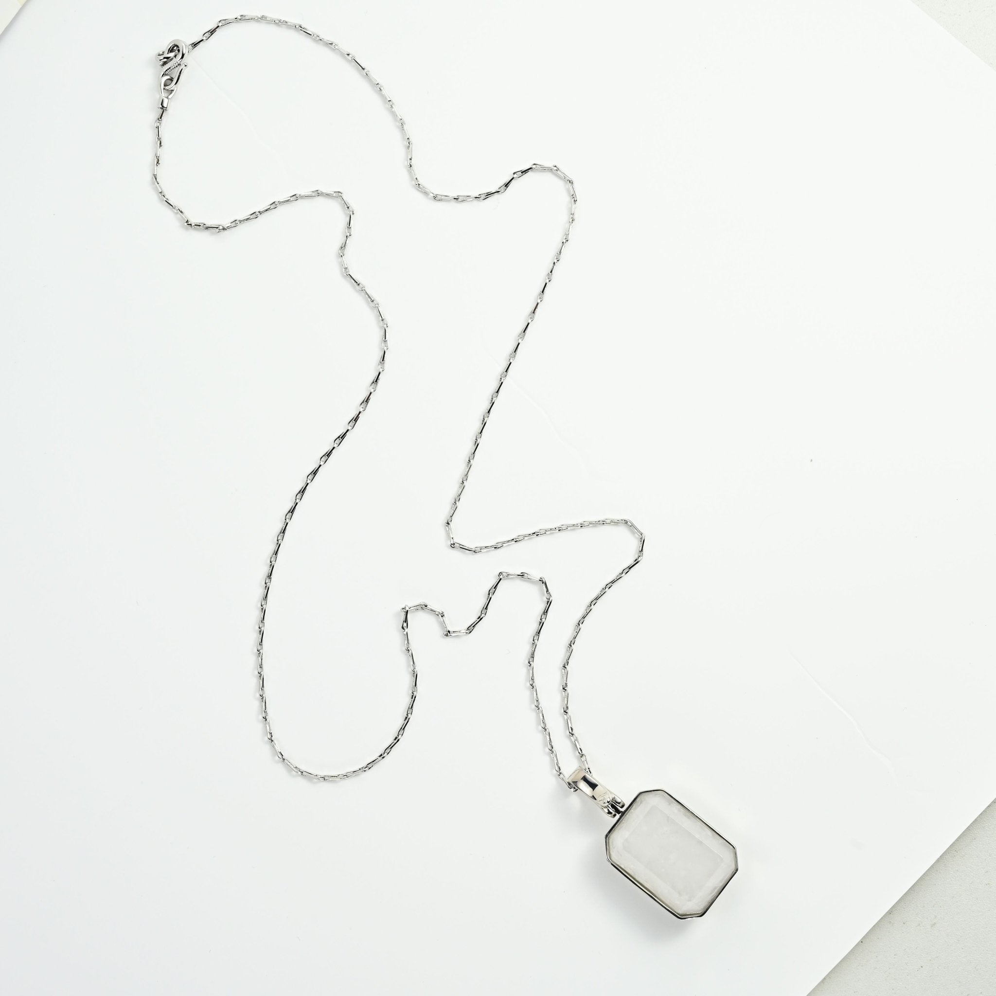 Marique Vintage Crystal Necklace