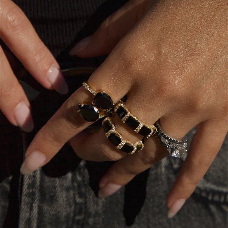 Noir Halo Band Ring