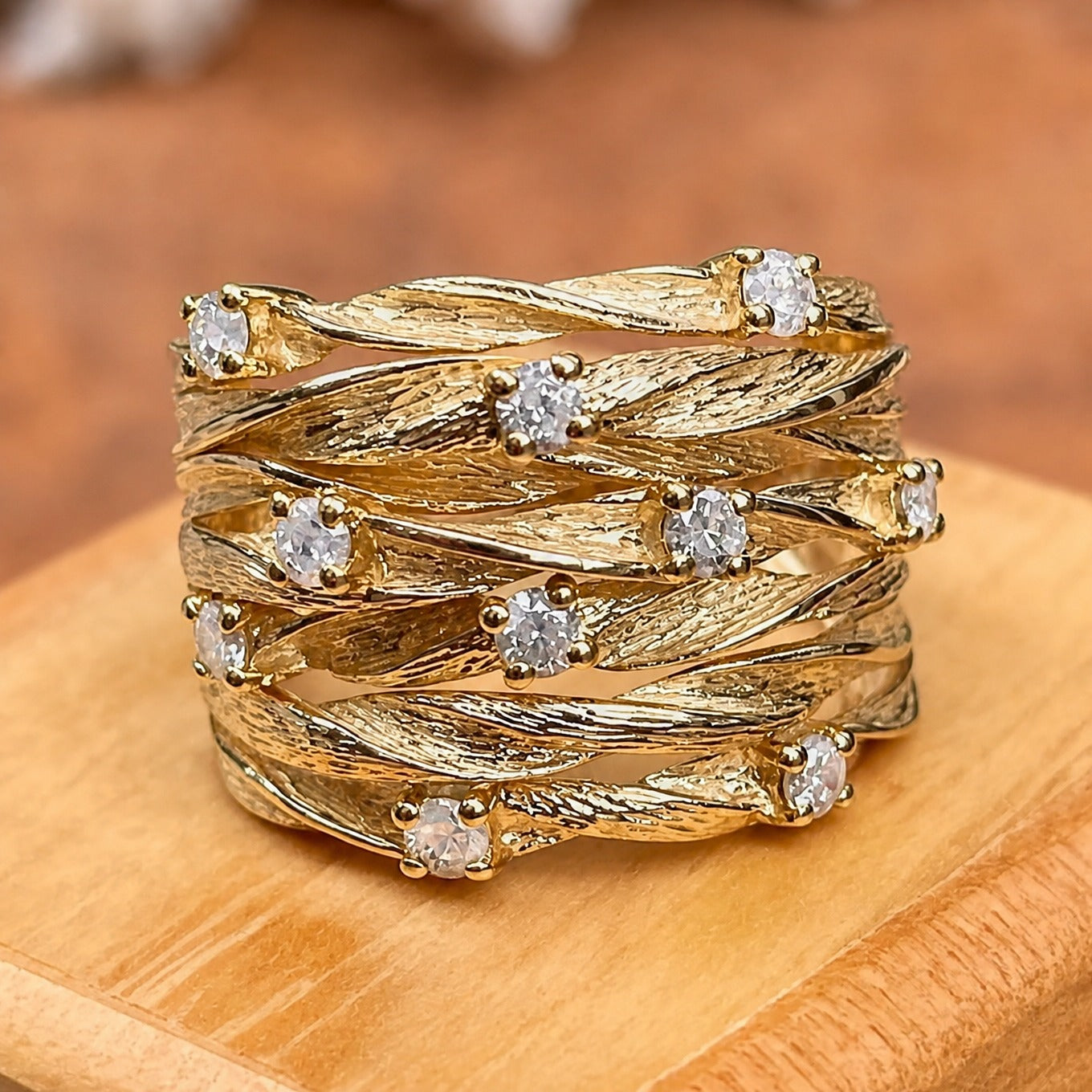 Vintage Gold Sculpted Band Ring