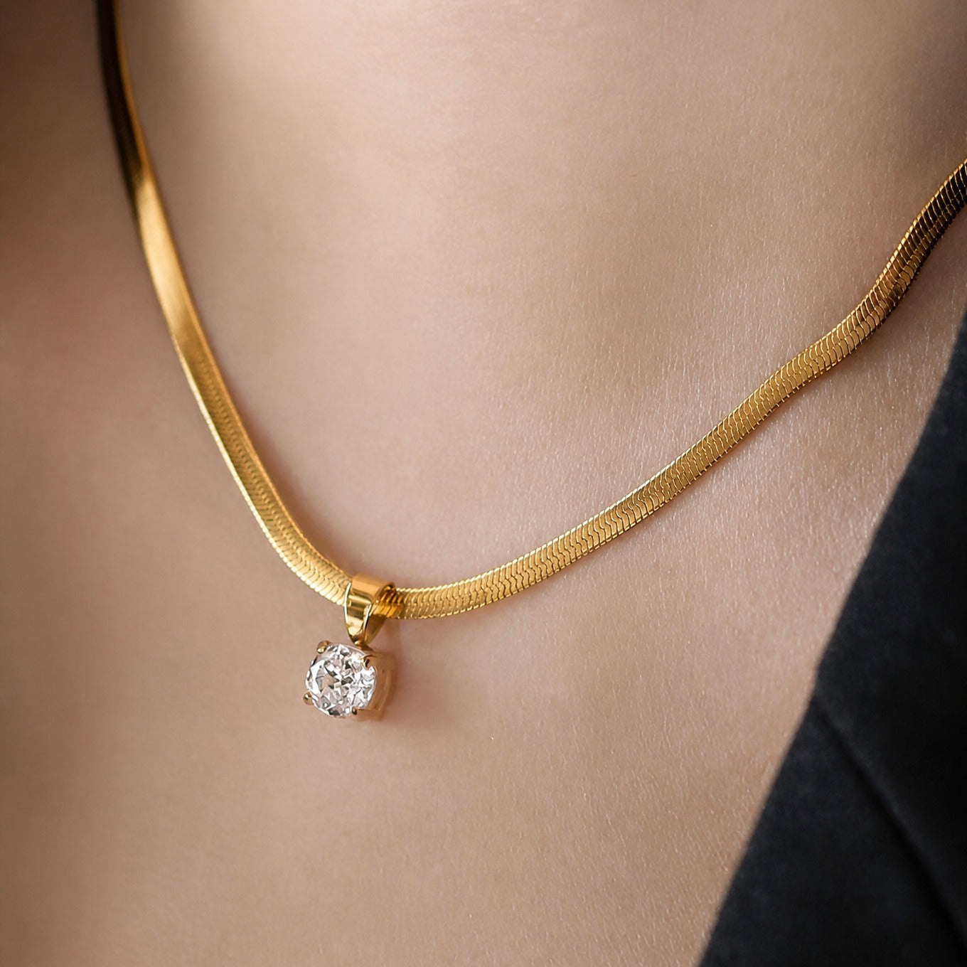 Golden Silhouette Pendant Necklace