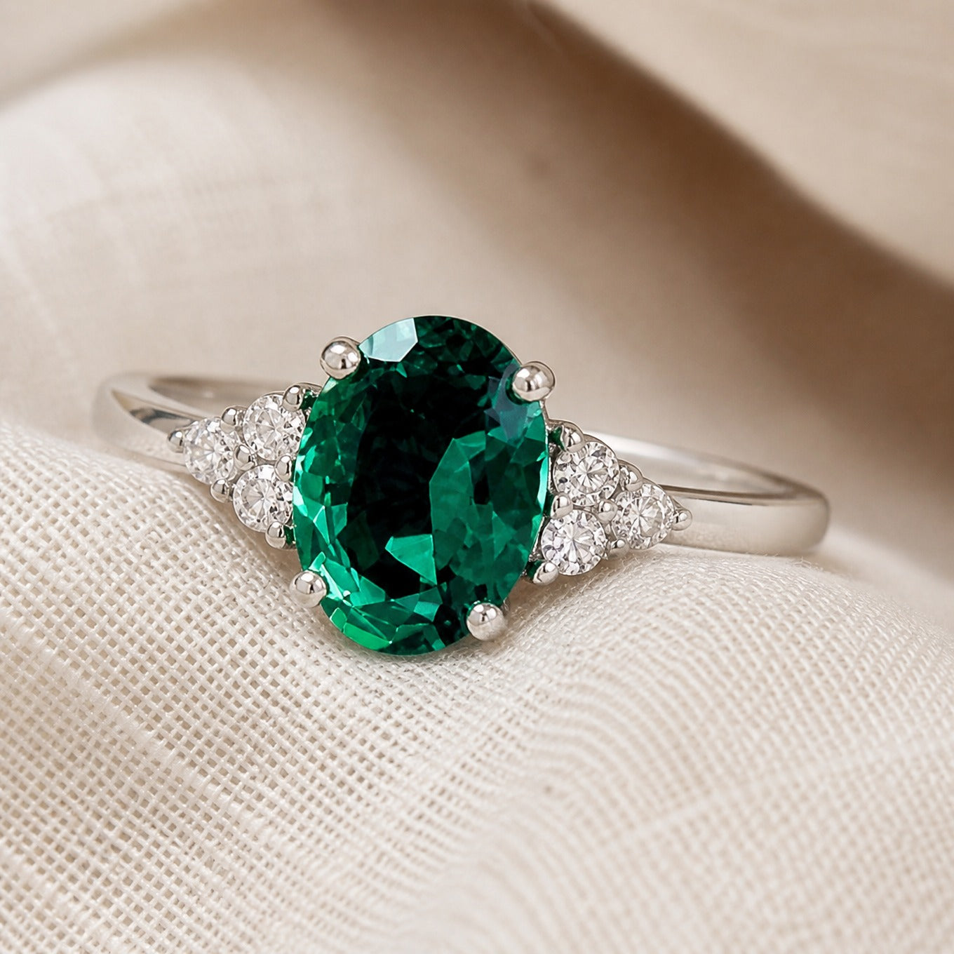 Emerald Prestige Oval Ring