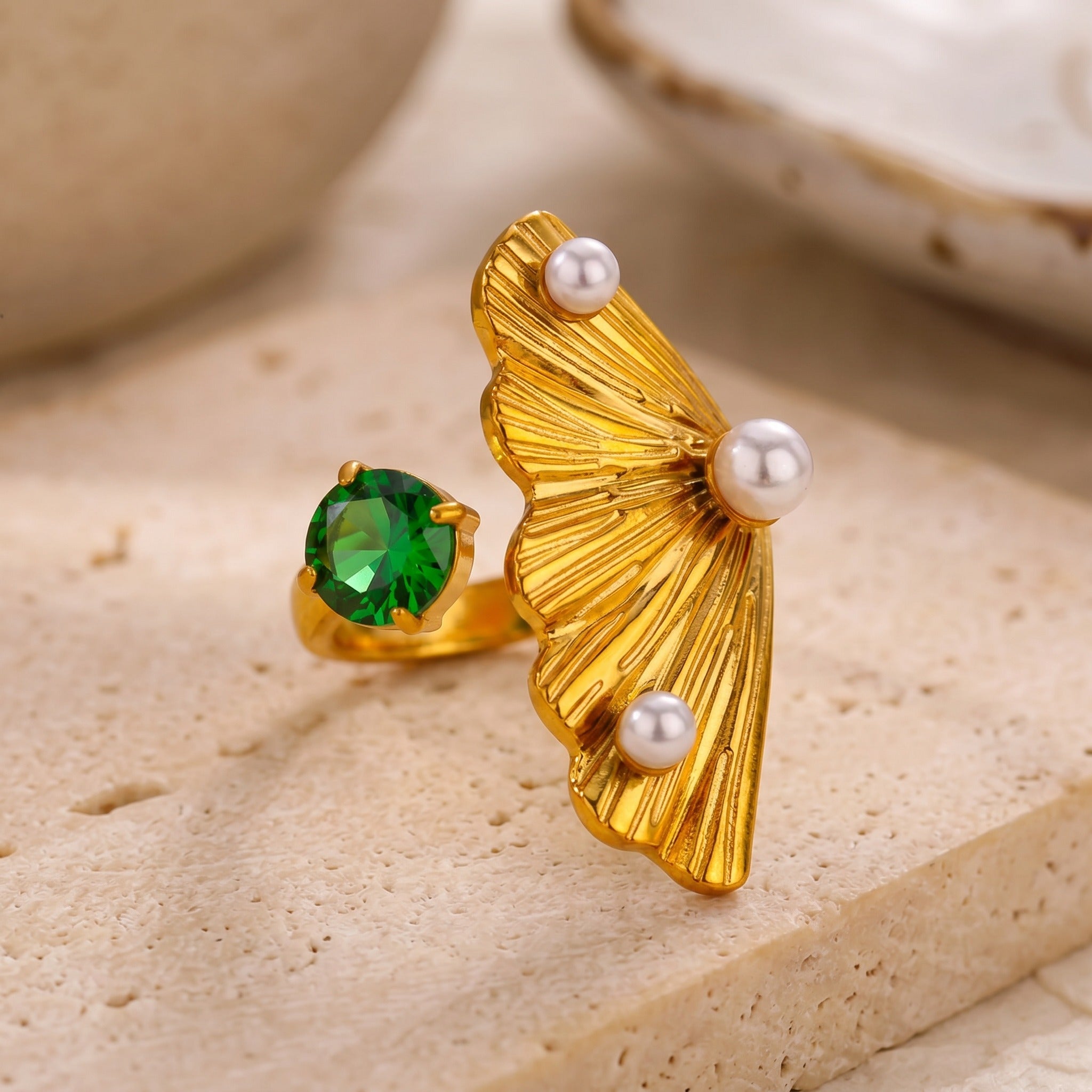 Golden Ginkgo Emerald Jewel Ring