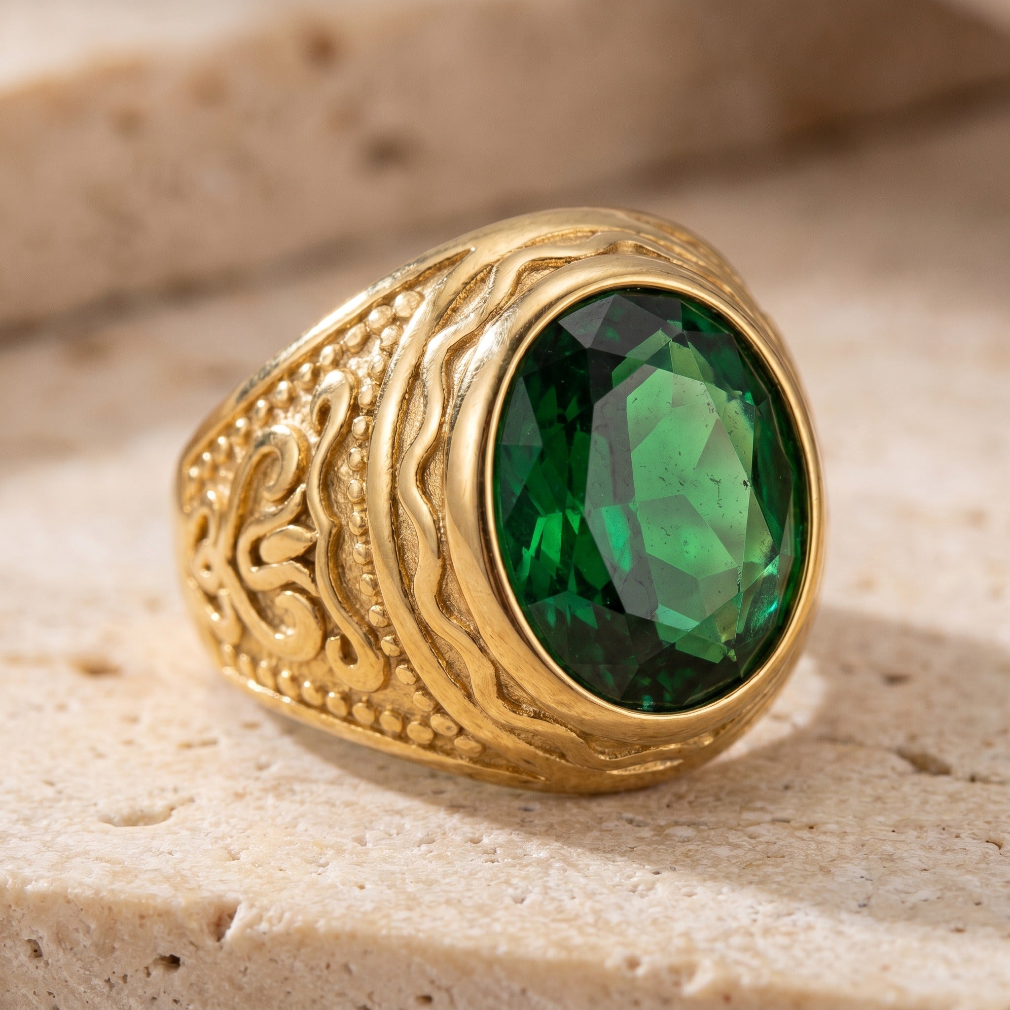 Golden Windsor Heritage Emerald Ring