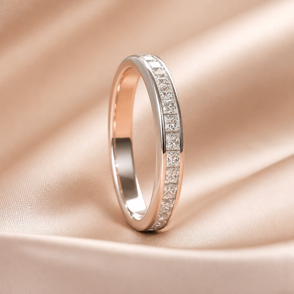 White Gold Luxury Zirconia Inlaid Ring