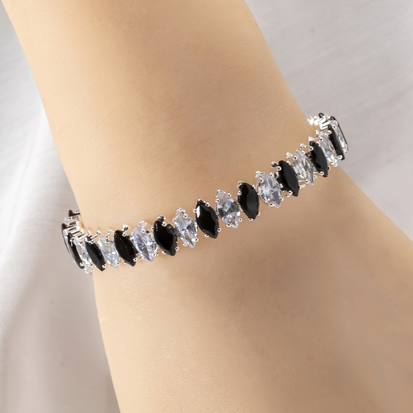 Marquise Zirconia Onyx Bracelet