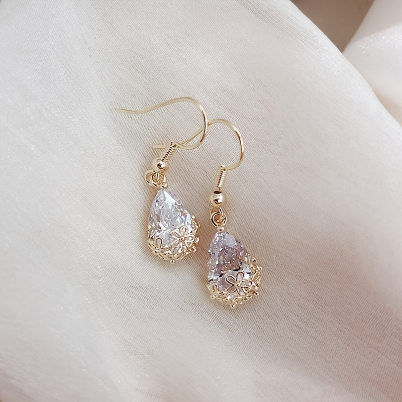 Fashionable Plum Blossom Drop Earrings