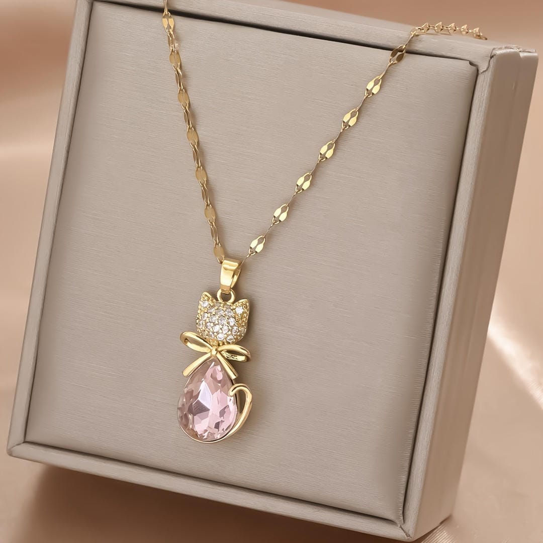 Pink Stone Feline Pendant Zirconia Necklace