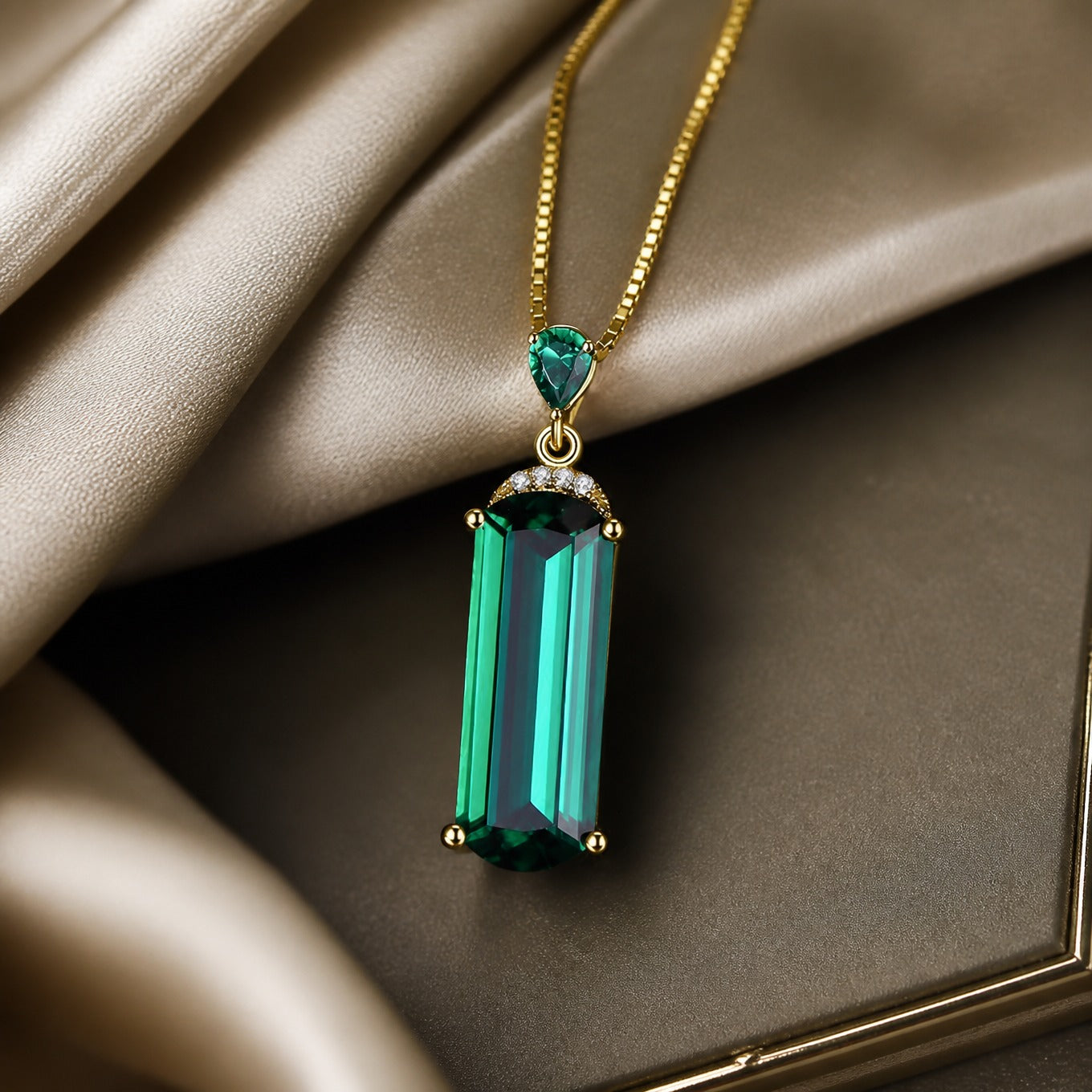 Emerald Crystal Pendant Necklace