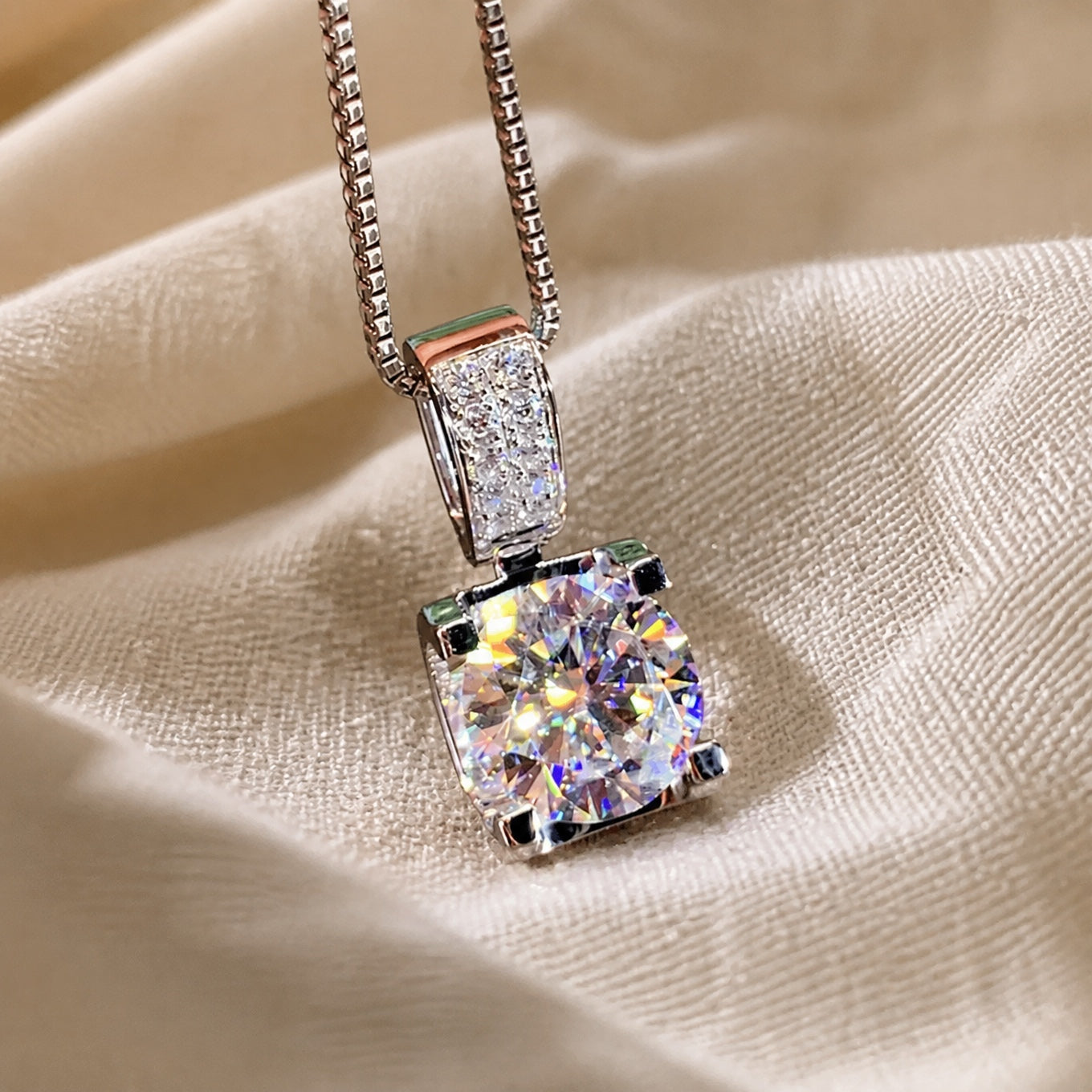 Graceful Round Cubic Zirconia Necklace