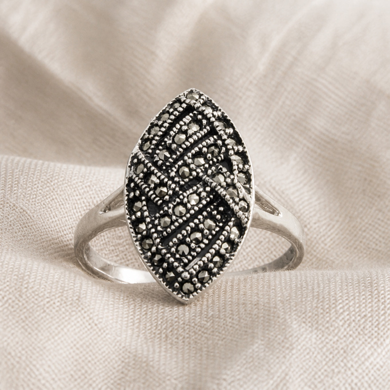 Vintage Silver Oval Ring