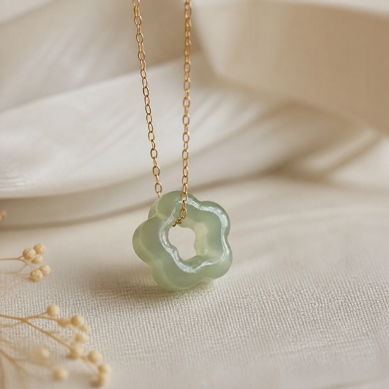 Plum Blossom Clavicle Chain Necklace