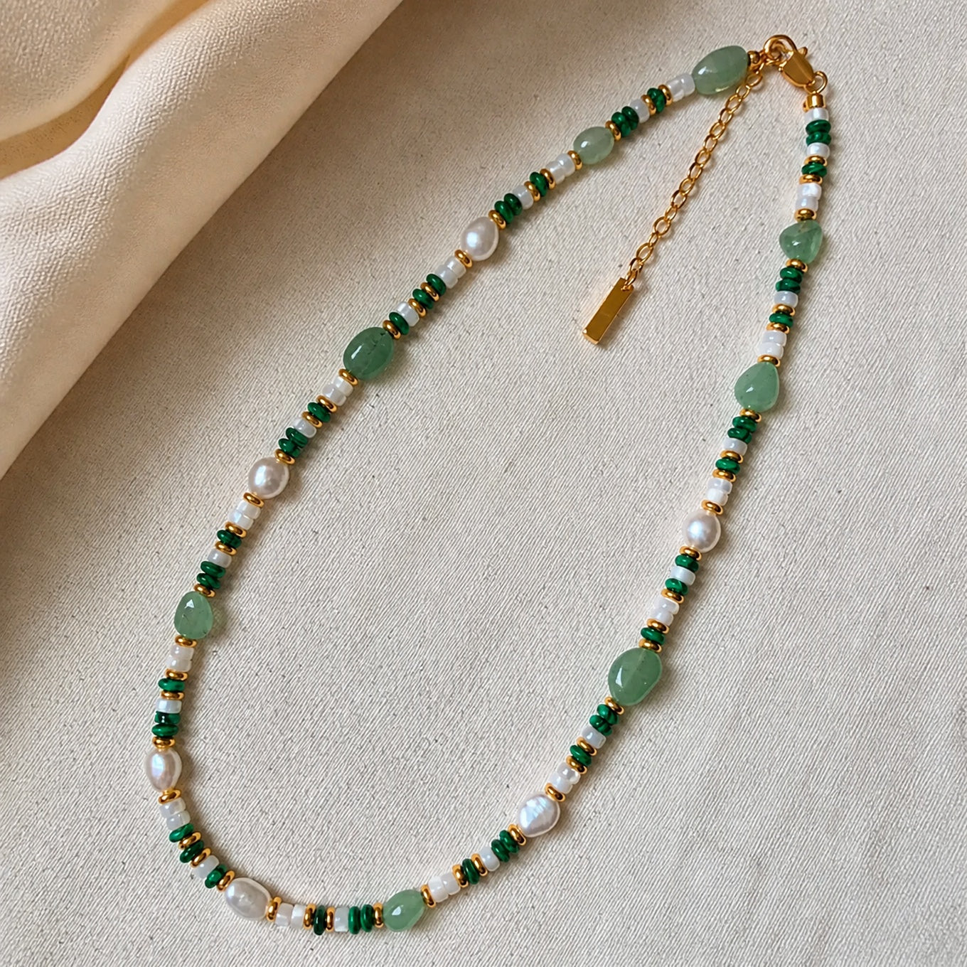 Prestigious Pearl Jade Gold Necklace