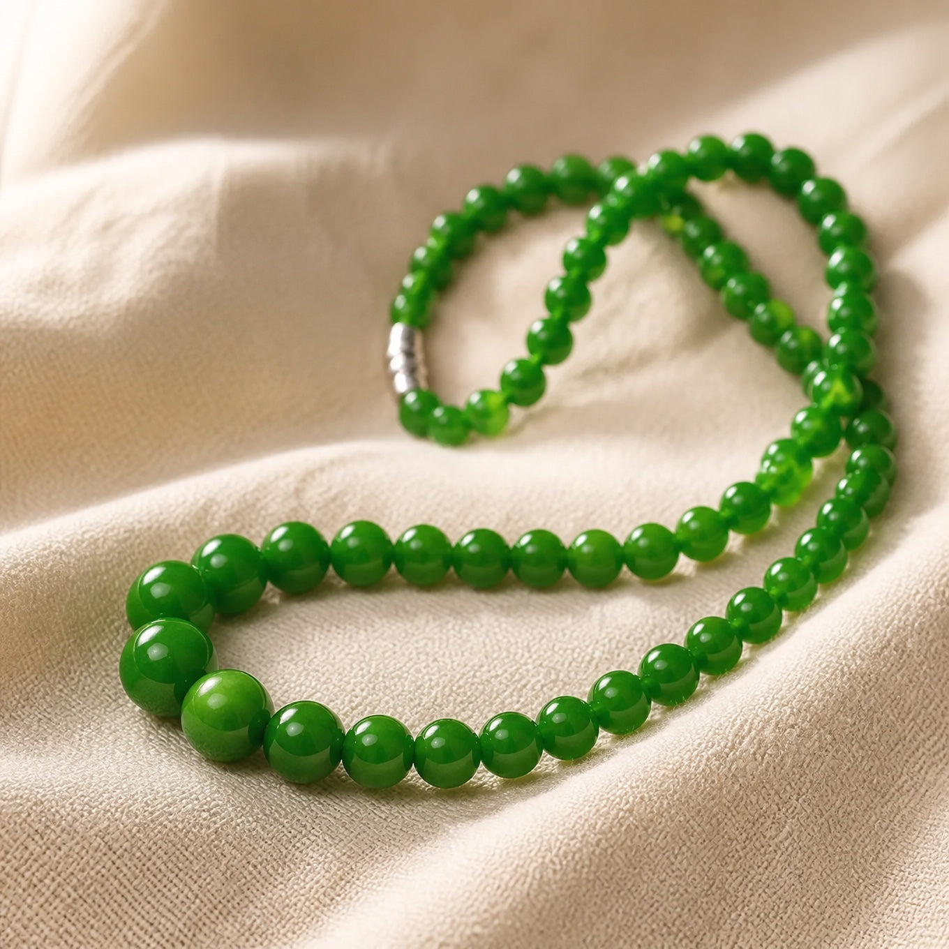 Luxe Polished Jade Neclace