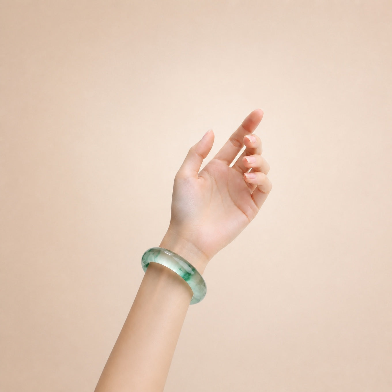 Elite Floating Jadeite Bangle