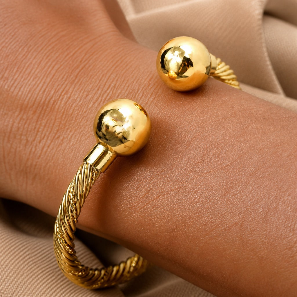 Sculpted Gold Open Cuff
