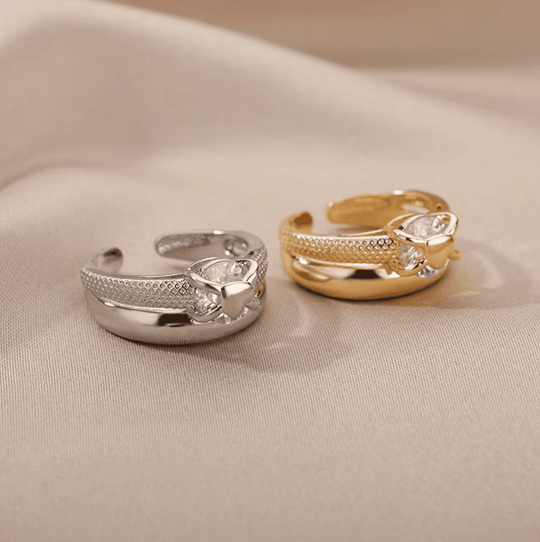 Adjustable Heart Zircon Ring