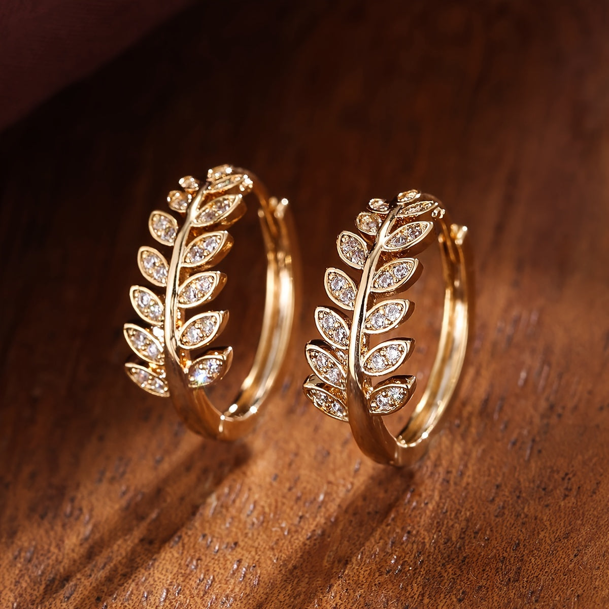 Inlaid Zirconia Leaf Fashion Earrings