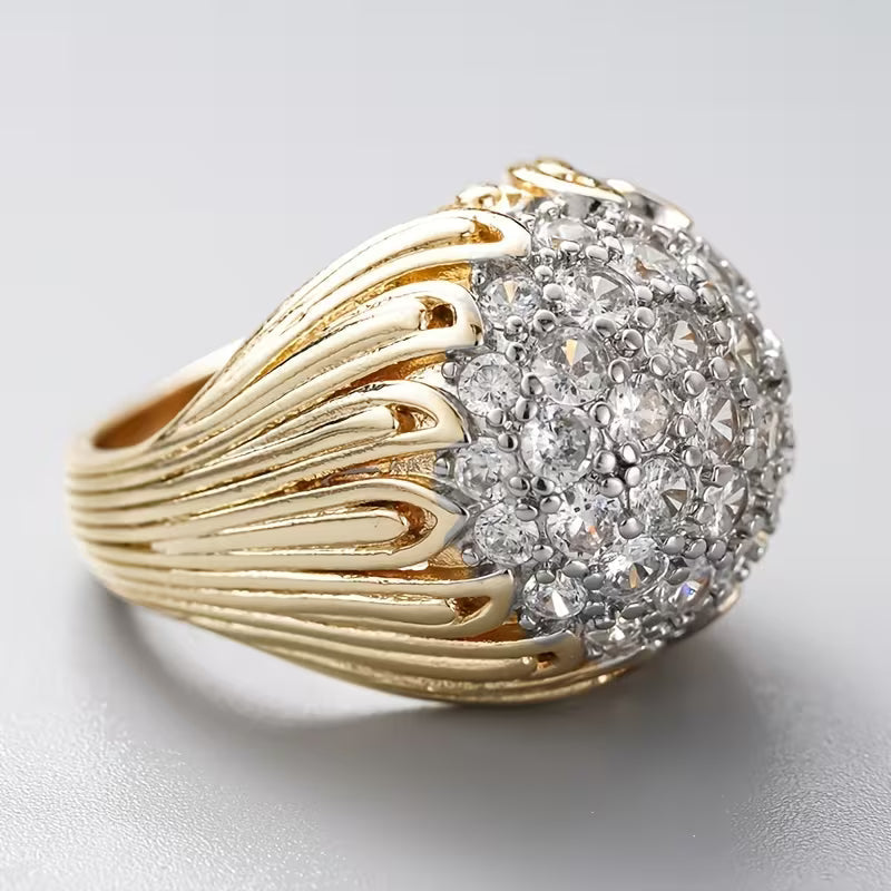 Vintage Round Zirconia Gold Ring