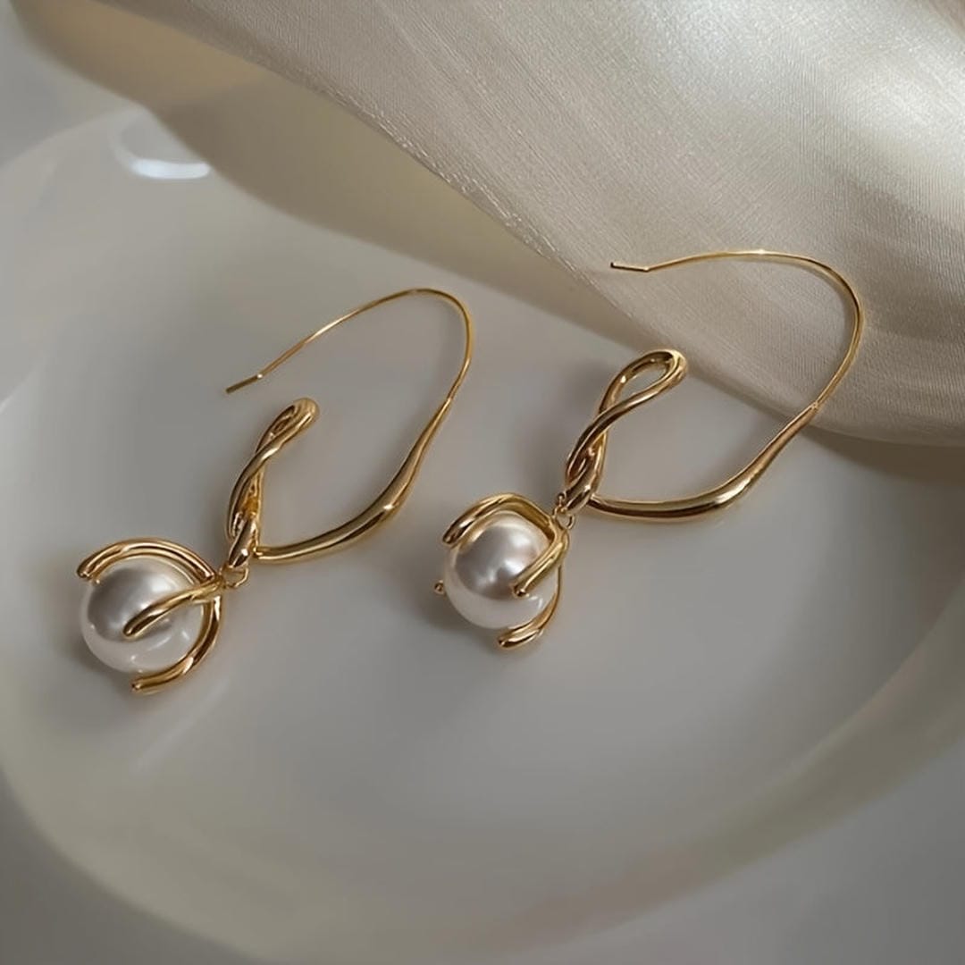 Twist Loop Pearl Drop Earrings