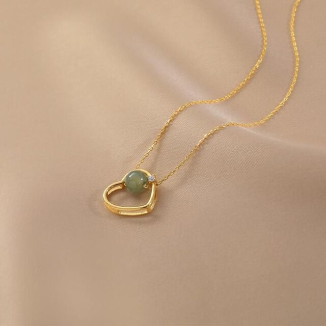 Gold Heart Jade Pearl Necklace
