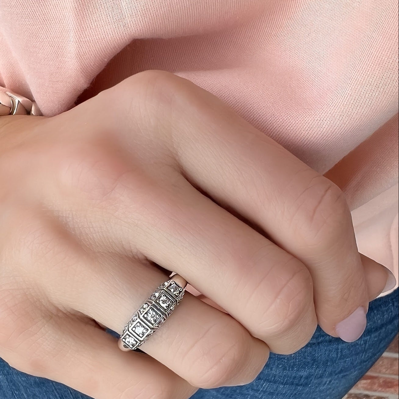 Luxe Vintage Inlaid Zirconia Ring