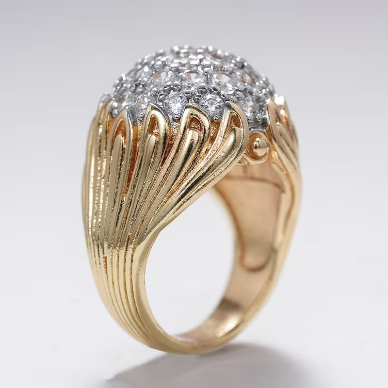 Vintage Round Zirconia Gold Ring