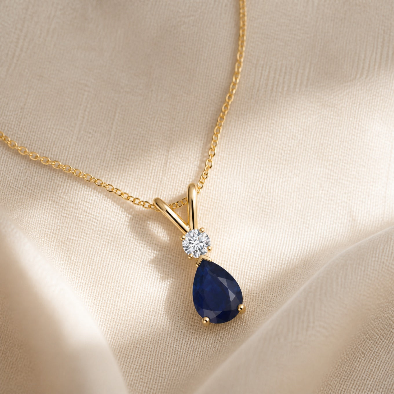 Imperial Blue Sapphire Gold Pendant