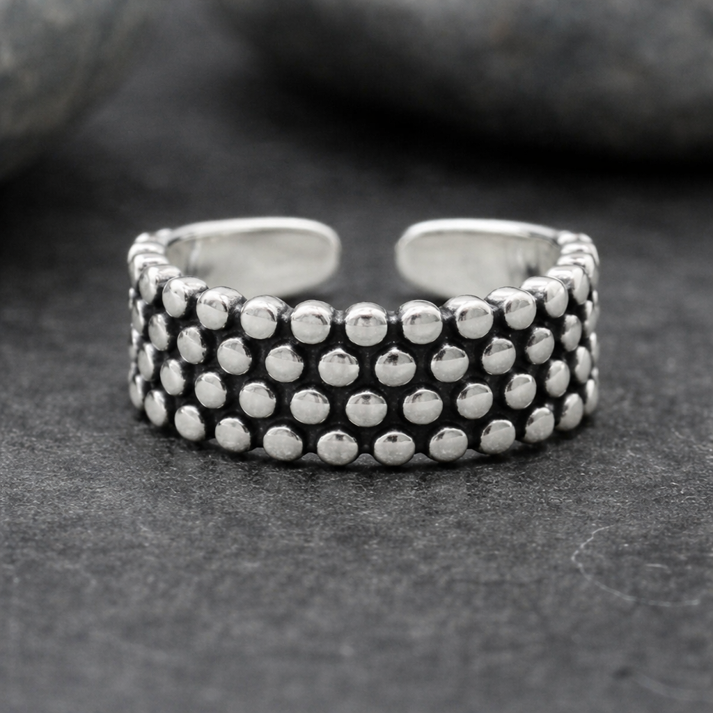 Sterling Silver Vintage Polka Dot Ring
