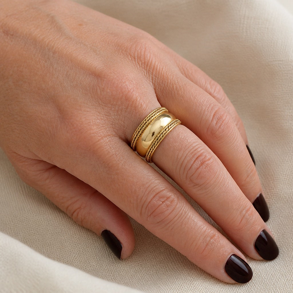 Imperial Spiral Band Ring