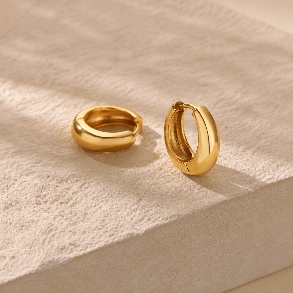 Vellora Gold Hoop Earrings