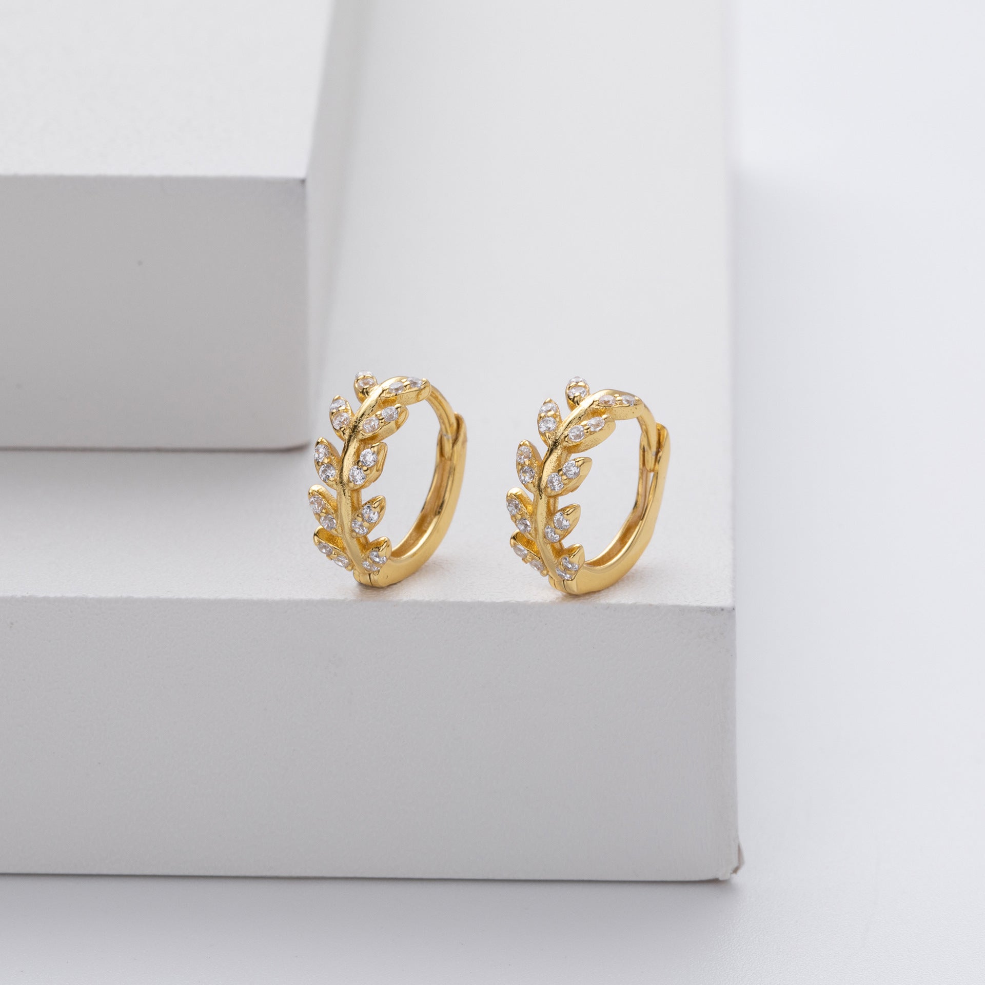 Zirconia Leaf Shaped Earrings