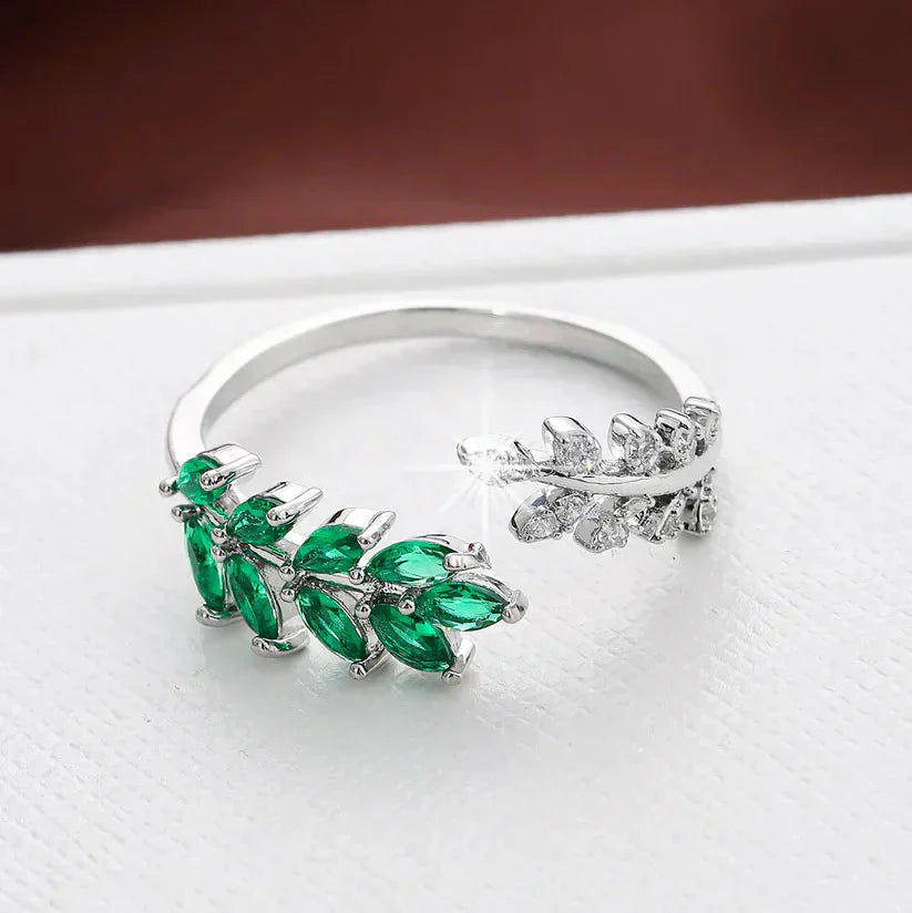 Vivara Lyselle Vine Ring