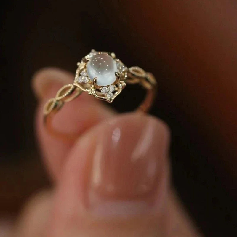 Vintage Gold Lotus Moonstone Ring