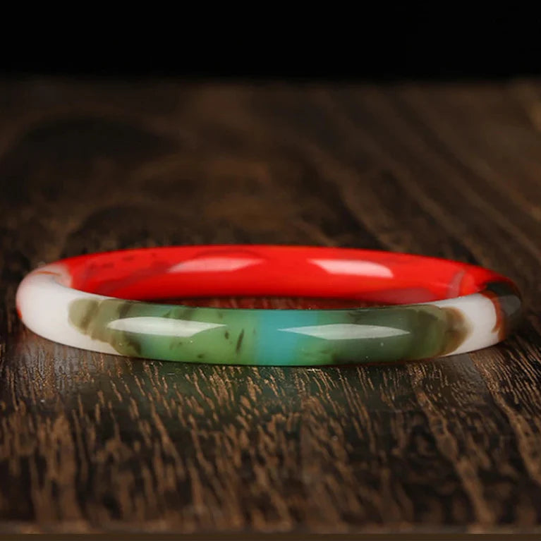 Radiant Round Jade Bangle