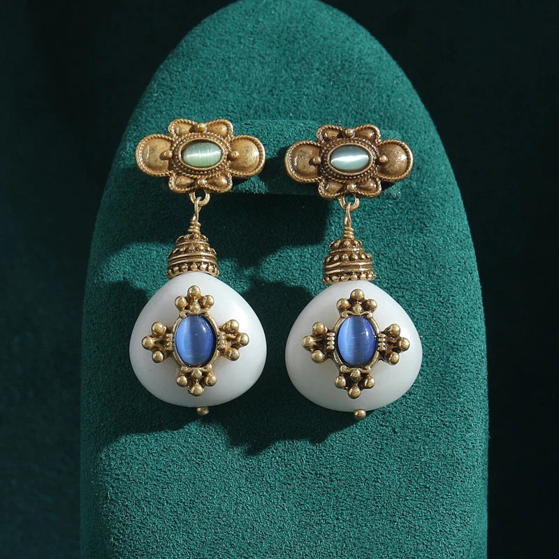 Royal Pearl White Teardrop Earrings
