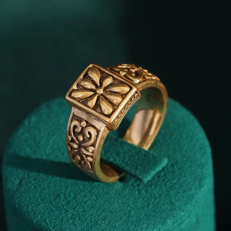 Square Flower Carving Gold Ring